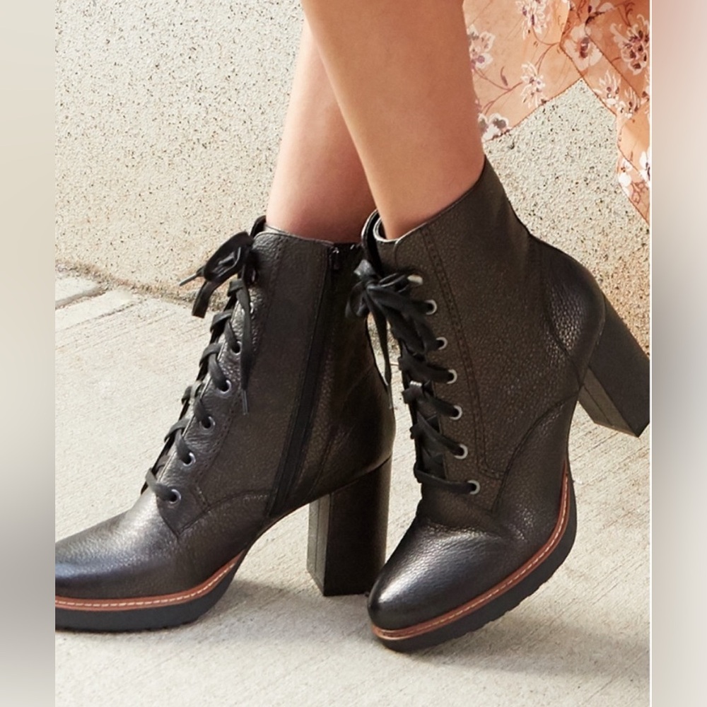 Naturalizer Callie Black Lace Up Boots 10W Leather heels
